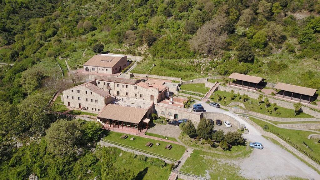 Masseria Rocca Di Gonato Castelbuono Kültér fotó