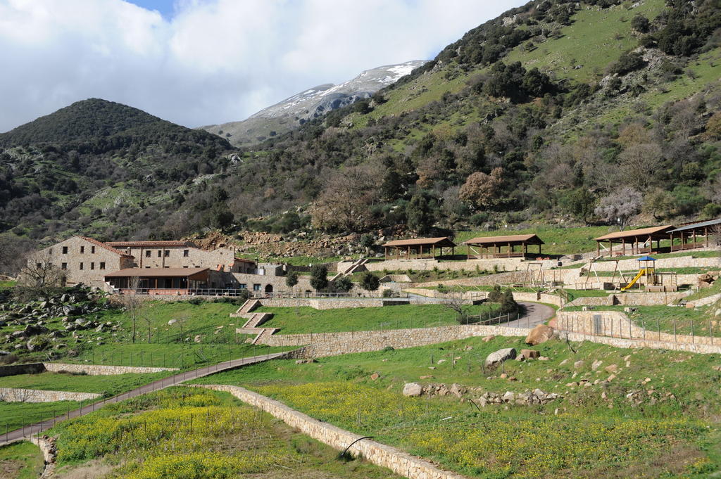 Masseria Rocca Di Gonato Castelbuono Kültér fotó